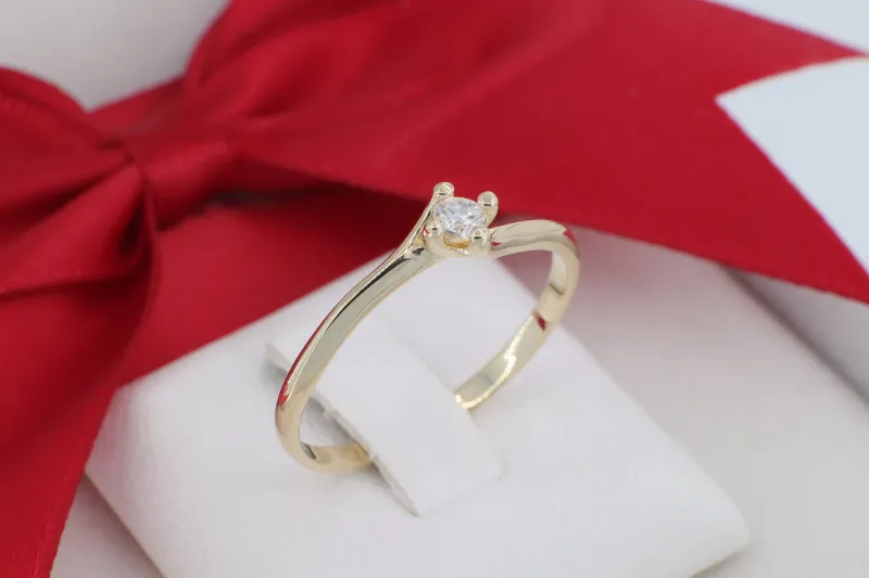 gy2002-3_női arany gyűrű