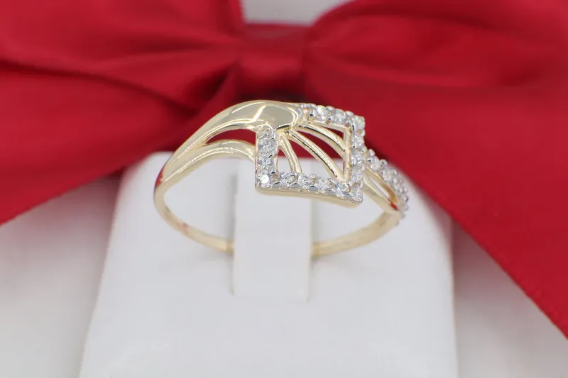 gy2131-1_női arany gyűrű