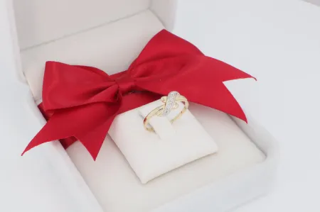 Elegáns női arany gyűrű (gy0164)