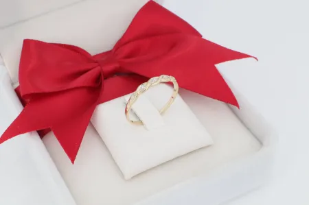 Hullámzó elegancia arany gyűrű (gy0281)