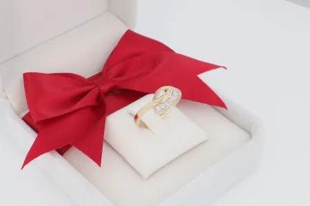 Elegáns női arany gyűrű (gy0793)