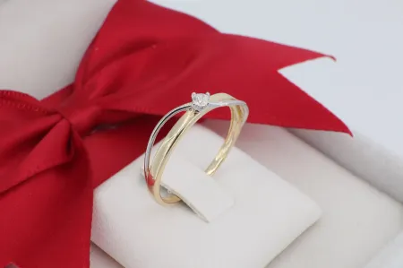 Női Arany Gyűrű Keresztezett Modern Design Szoliter Kővel (gy0894)