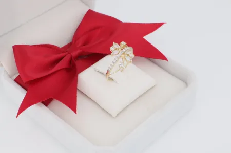 Különleges cirkónia köves arany gyűrű (gy1369)