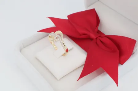 Elegáns női arany gyűrű (gy1370)