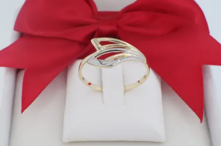 Elegáns 14 Karátos Arany Gyűrű Áttört Levél Motívummal (gy1388)