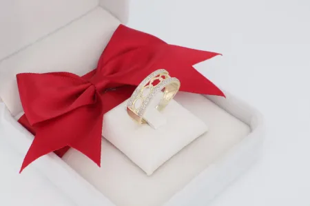 Elegáns női arany gyűrű (gy1400)