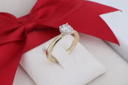 14 Karátos Arany Szoliter Gyűrű Rejtett Szív Motívummal (gy1754)