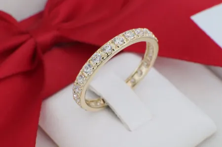 Ragyogó 14 Karátos Arany Gyűrű – Végtelen Csillogású Körbe köves Design (gy1779)