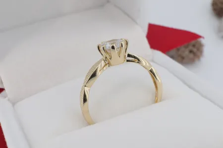 14 Karátos Arany Szoliter Gyűrű Nyolckarmos Koronafoglalattal (gy1974)