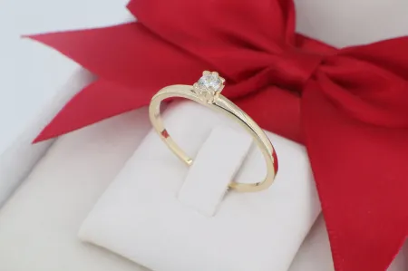 Klasszikus 14 Karátos Arany Szoliter Gyűrű Virágfoglalattal (gy2038)