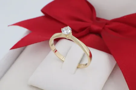Elegáns 14K Arany Eljegyzési Gyűrű – Kecses és Ragyogó (gy2138)