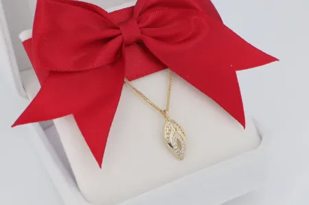 Organikus Elegancia Áttört mintájú arany medál nyaklánccal (nym282)